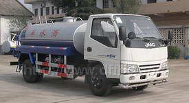江铃单排洒水车图片